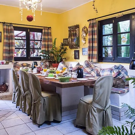 Casa Pedro Bed & Breakfast *